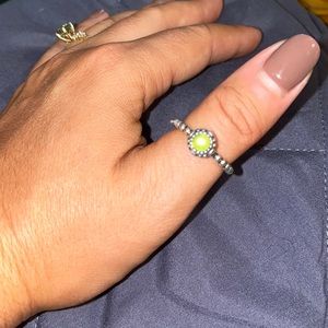 Pandora sterling silver green stone ring